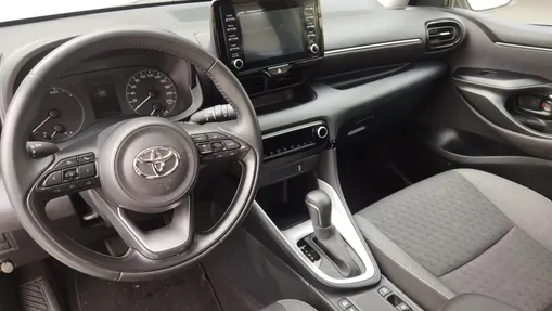 TOYOTA Yaris Yaris 1.5 Comfort