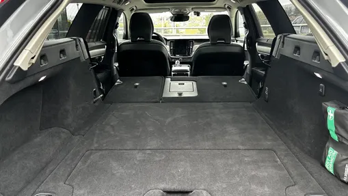 VOLVO V90 V90 T8 AWD Plug-In Hybrid Ultra Bright aut