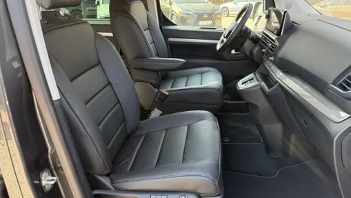 PEUGEOT Traveller Traveller 2.0 BlueHDi Long Business VIP EAT8
