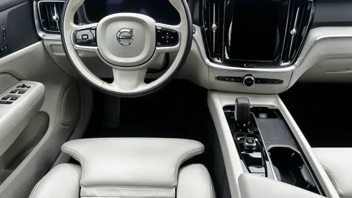 VOLVO V60 V60 B3 B Plus Dark aut