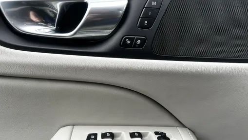 VOLVO V60 V60 B3 B Plus Dark aut