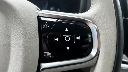 VOLVO V60 V60 B3 B Plus Dark aut