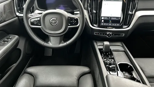 VOLVO V60 V60 B4 B Plus Dark aut