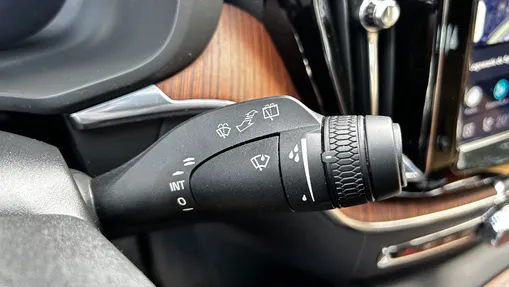 VOLVO XC60 XC60 T6 Plug-In Hybrid AWD Ultra Bright aut