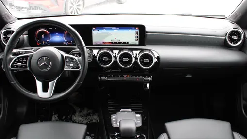MERCEDES-BENZ CLA CLA 200 d 8G-DCT