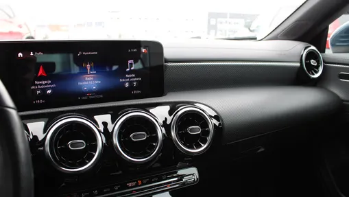 MERCEDES-BENZ CLA CLA 200 d 8G-DCT