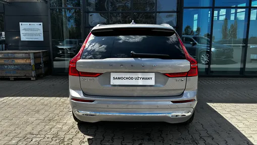VOLVO XC60 XC60 T6 Plug-In Hybrid AWD Ultra Bright aut