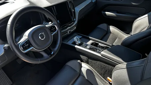 VOLVO XC60 XC60 B5 B AWD Plus Black Edition aut