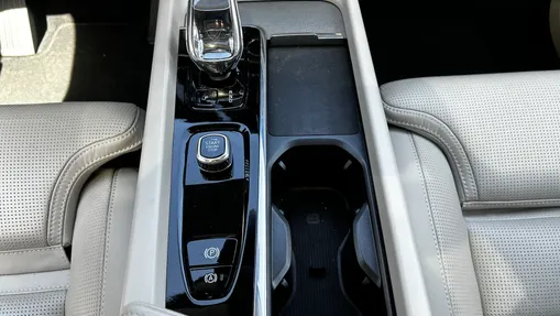 VOLVO XC60 XC60 T6 Plug-In Hybrid AWD Ultra Bright aut