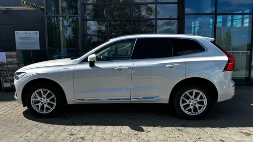 VOLVO XC60 XC60 T6 Plug-In Hybrid AWD Ultra Bright aut