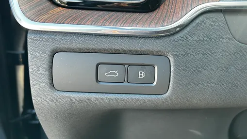 VOLVO XC60 XC60 T8 Plug-In Hybrid AWD Ultra Bright aut