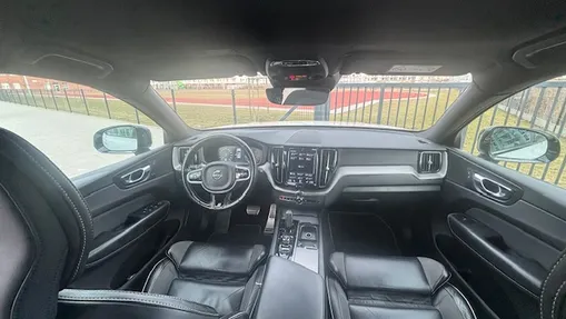 VOLVO XC60 XC60 2.0T R-Design
