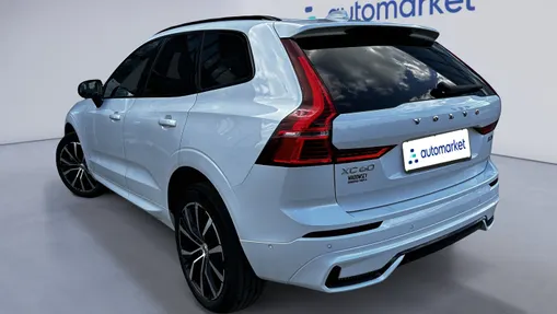 VOLVO XC60 XC60 B5 B AWD Ultra Dark aut