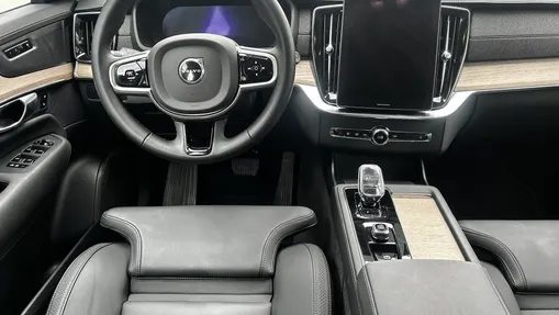 VOLVO XC90 XC90 B5 B AWD Plus Bright 7os aut