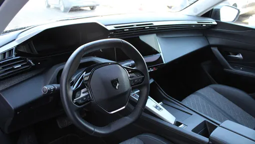 PEUGEOT 408 408 1.2 PureTech Allure S&S EAT8