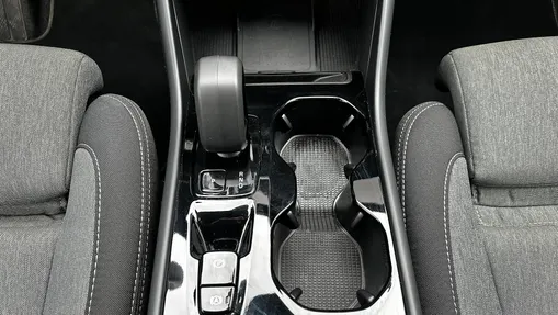 VOLVO XC40 XC40 B3 Plus Dark aut