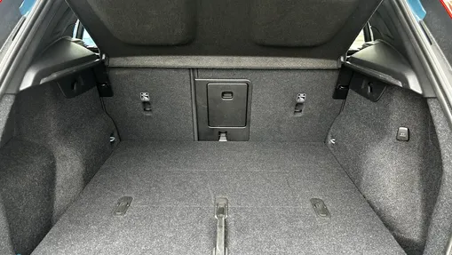 VOLVO XC40 XC40 B3 Plus Dark aut