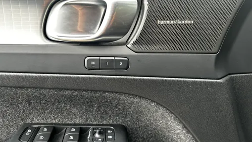 VOLVO XC40 XC40 B3 Plus Dark aut