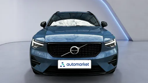 VOLVO XC40 XC40 B3 Plus Dark aut