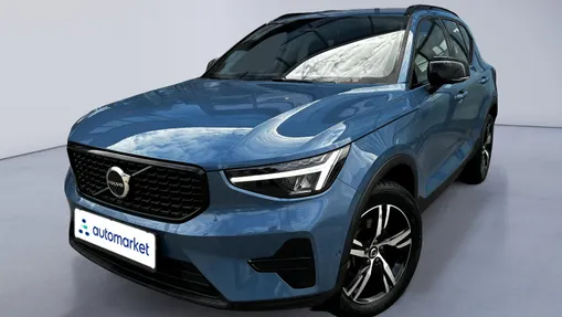 VOLVO XC40 XC40 B3 Plus Dark aut