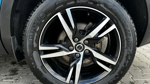 VOLVO XC40 XC40 B3 Plus Dark aut