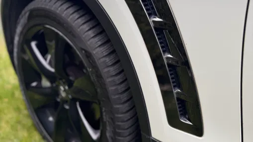 INFINITI QX70 QX70 3.7 S Design