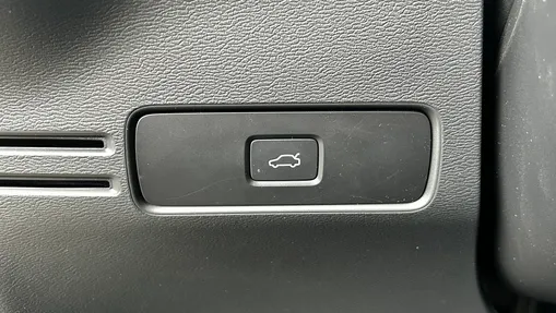 VOLVO XC40 XC40 B3 Plus Dark aut
