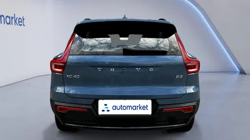 VOLVO XC40 XC40 B3 Plus Dark aut