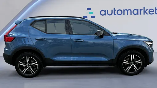 VOLVO XC40 XC40 B3 Plus Dark aut