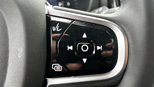 VOLVO XC60 XC60 B5 B AWD Plus Dark aut