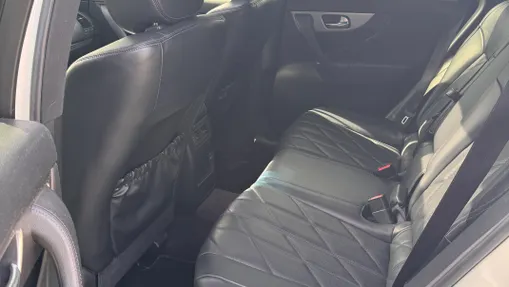 INFINITI QX70 QX70 3.7 S Design
