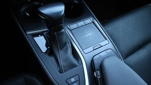 LEXUS UX UX 250h GPF Business Edition 2WD