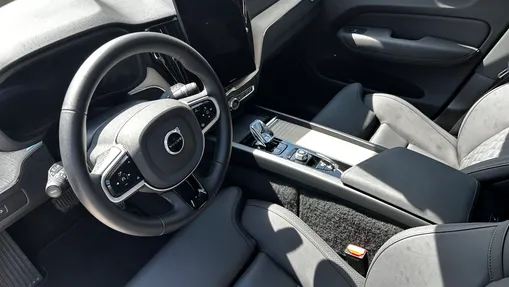VOLVO XC60 XC60 B5 B AWD Plus Dark aut