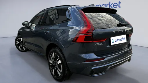 VOLVO XC60 XC60 B5 B AWD Plus Dark aut