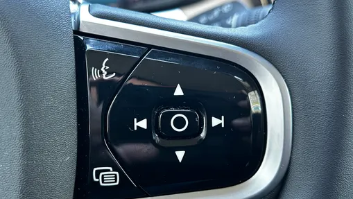 VOLVO XC60 XC60 B5 B AWD Plus Dark aut