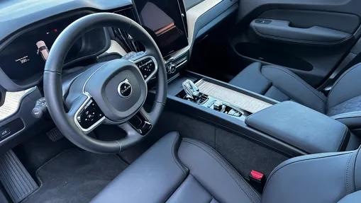 VOLVO XC60 XC60 B5 B AWD Plus Dark aut