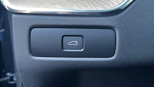 VOLVO XC60 XC60 B5 B AWD Plus Dark aut