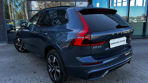 VOLVO XC60 XC60 B5 B AWD Plus Dark aut