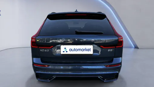 VOLVO XC60 XC60 B5 B AWD Plus Dark aut