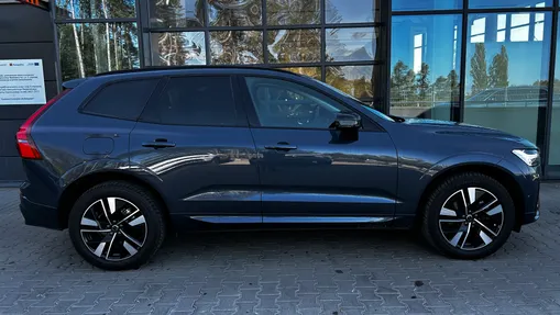VOLVO XC60 XC60 B5 B AWD Plus Dark aut