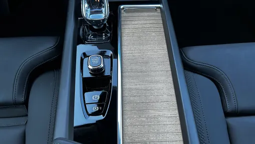 VOLVO XC60 XC60 B5 B AWD Plus Dark aut