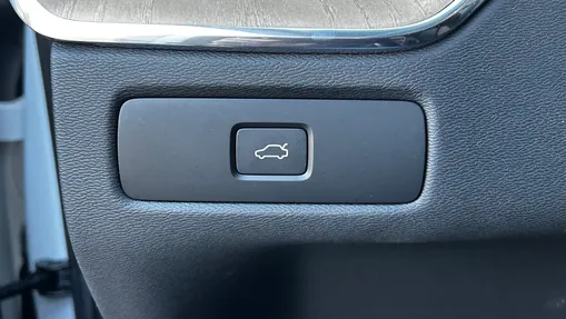 VOLVO XC60 XC60 B5 B AWD Plus Dark aut
