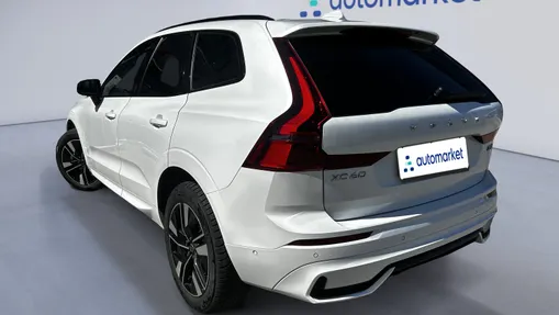 VOLVO XC60 XC60 B5 B AWD Plus Dark aut