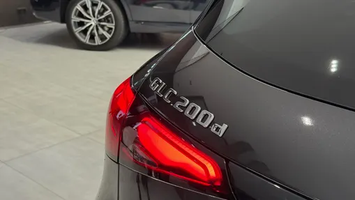 MERCEDES-BENZ GLC GLC 200 d mHEV 4-Matic Avantgarde