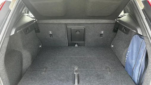 VOLVO XC40 XC40 B3 Plus Dark aut