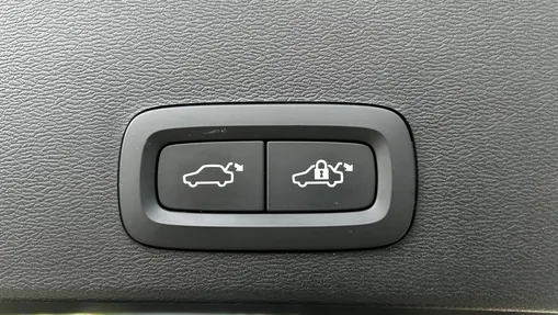 VOLVO XC40 XC40 B3 Plus Dark aut