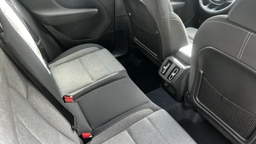VOLVO XC40 XC40 B3 Plus Dark aut