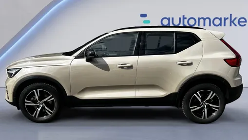 VOLVO XC40 XC40 B3 Plus Dark aut