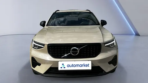 VOLVO XC40 XC40 B3 Plus Dark aut