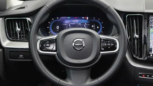 VOLVO XC60 XC60 B4 D AWD Plus Dark aut